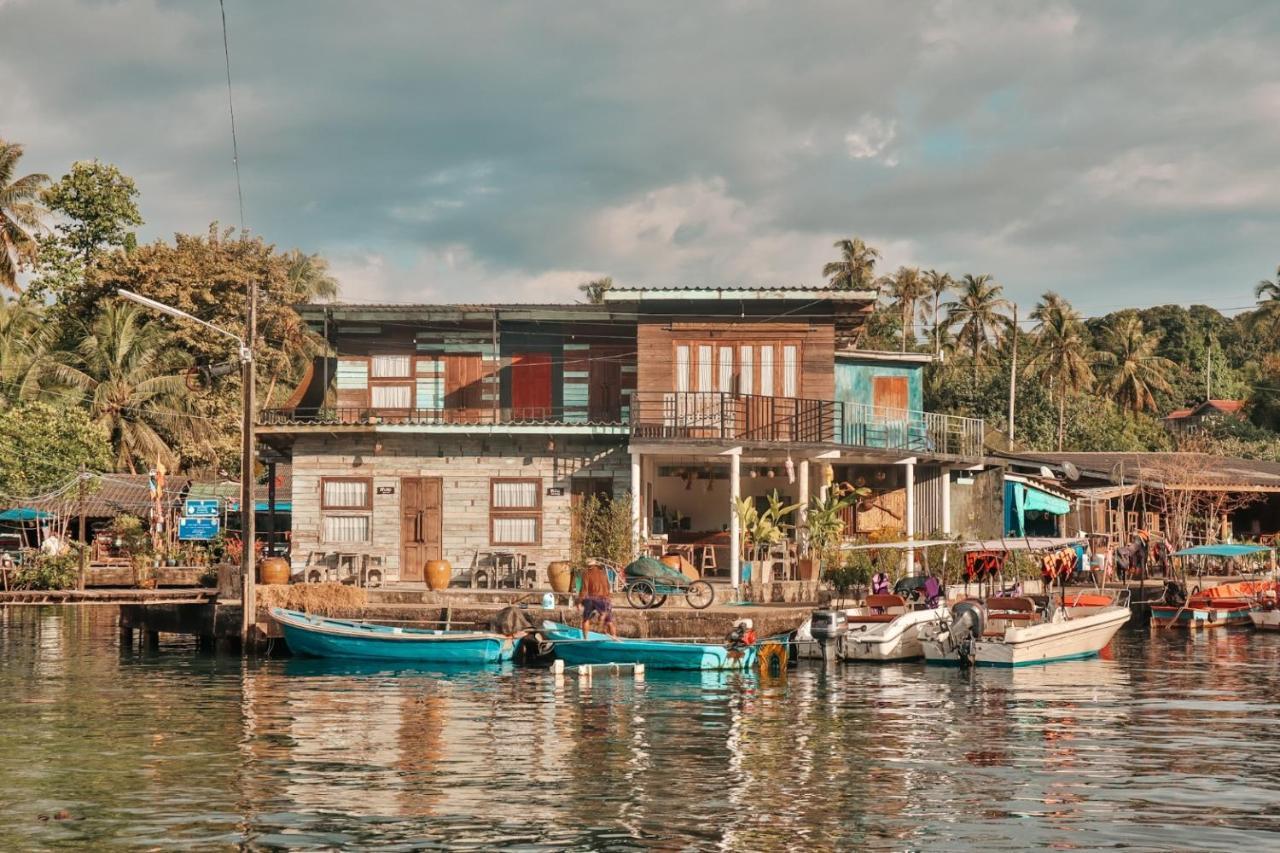 Baan Rabieng Talay Homestayบ้านระเบียงทะเล โฮมสเตย์เกาะกูด Ko Kut 外观 照片