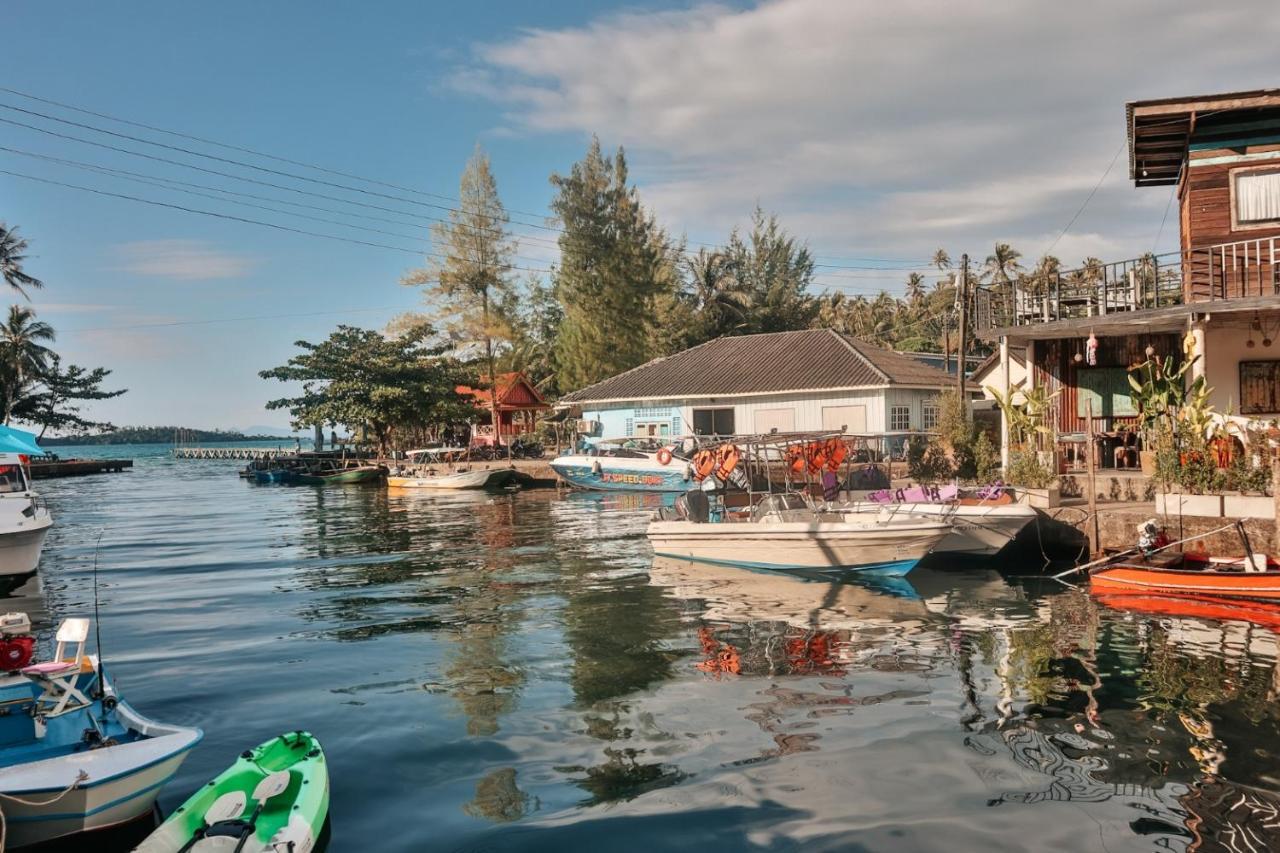 Baan Rabieng Talay Homestayบ้านระเบียงทะเล โฮมสเตย์เกาะกูด Ko Kut 外观 照片